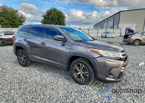 2018 Toyota Highlander Le from USA, damaged, VIN 5TDZARFH3JS033921
